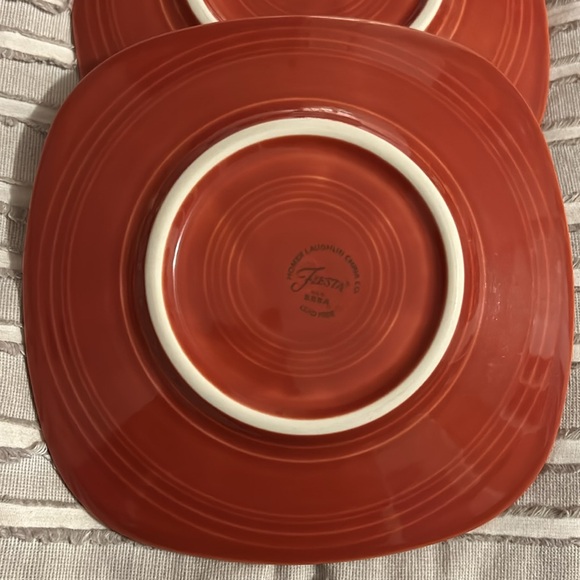 2 Fiestaware Scarlet Red Salad Dessert Square Plates Fiesta 7 1/2" USA - Picture 4 of 8